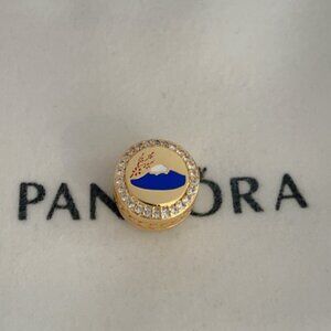 Pandora Rainbow Row Charestor Exclusive Charm
